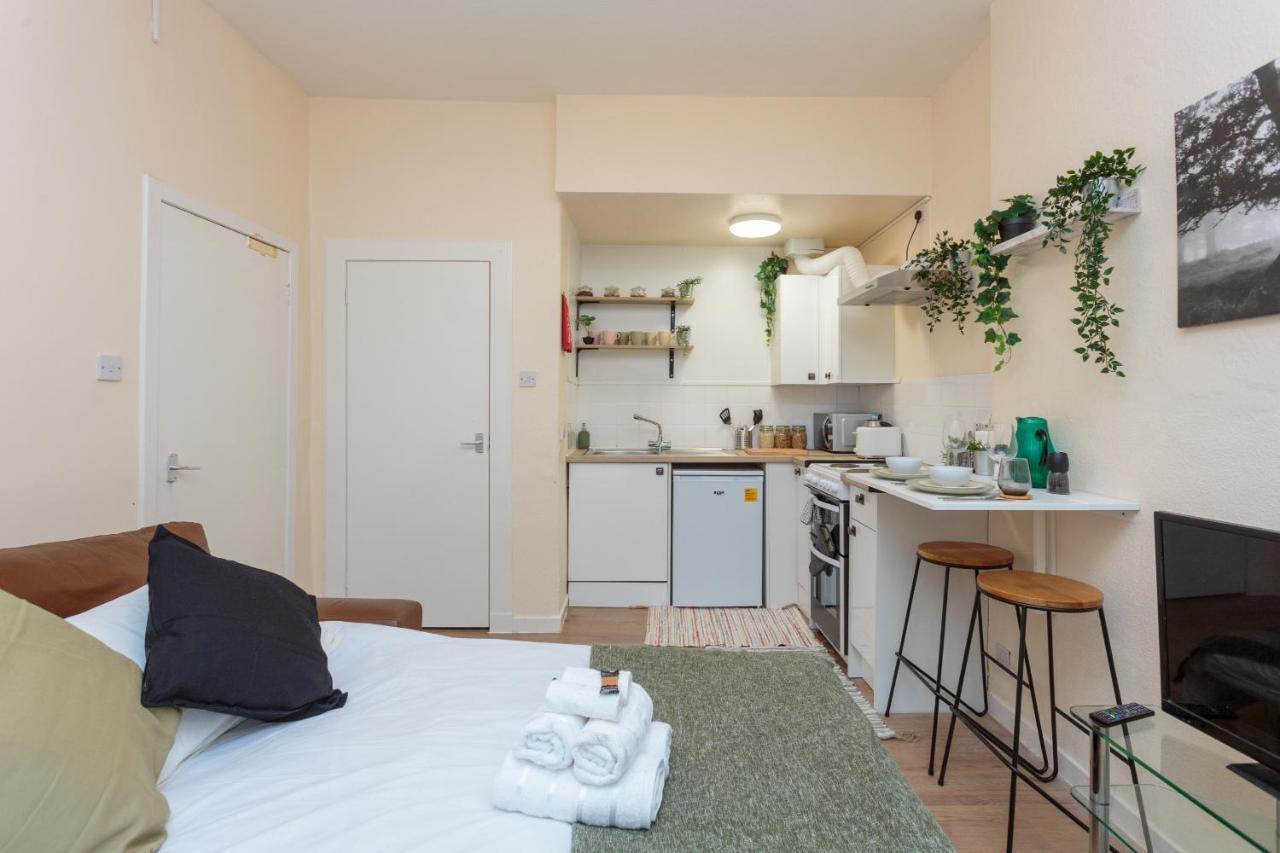 Cozy 1B Groundfloor - 8 Minute From City Centre Edinburgh Exteriér fotografie