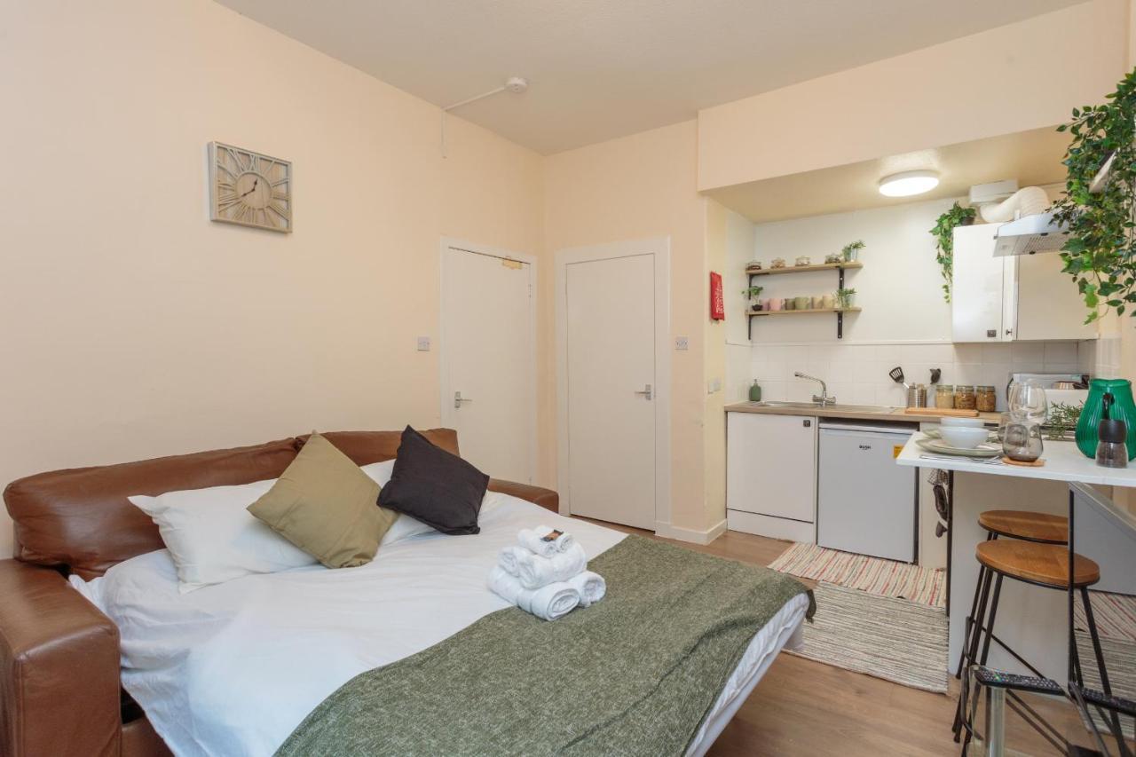 Cozy 1B Groundfloor - 8 Minute From City Centre Edinburgh Exteriér fotografie